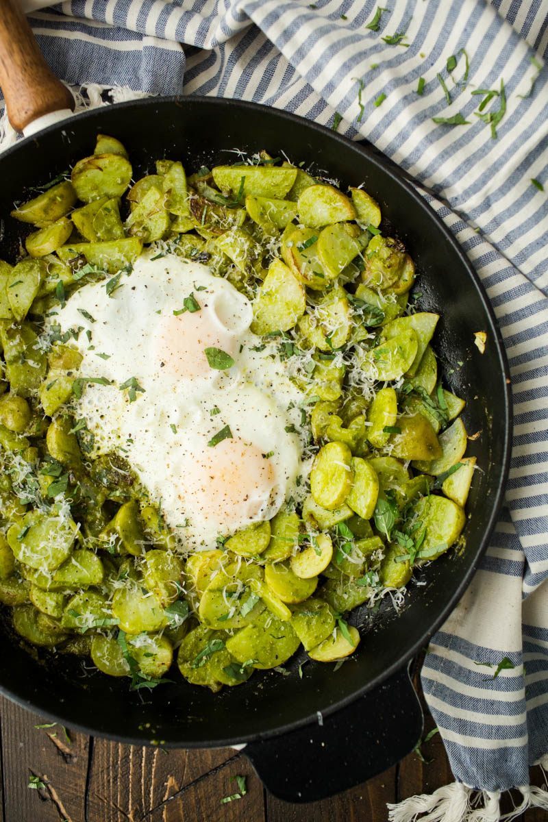 Egg Pesto Potato Skillet | http://todays-picks.store