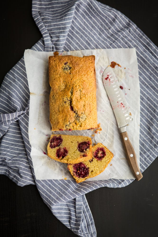 Gluten Free Blackberry Cornbread Cake | http://todays-picks.store