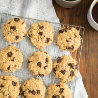 Peanut Butter Oatmeal Cookies with Chocolate Chips | http://todays-picks.store