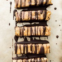 Peanut Butter Granola Bars with Chocolate | http://todays-picks.store