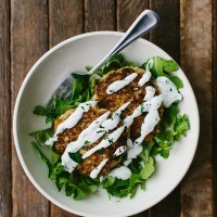 Cauliflower Cakes with Brown Rice and Cheddar | http://todays-picks.store